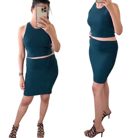 NWOT HOUSE OF HARLOW 1960 Ribbed Bodycon 2-Piece Set Blue Medium - Picture 1 of 7